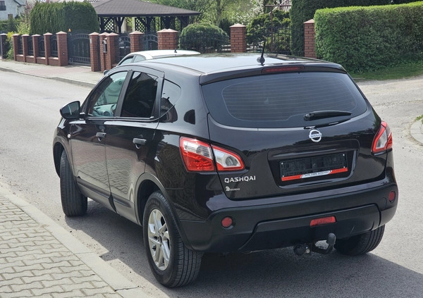 Nissan Qashqai cena 35400 przebieg: 144000, rok produkcji 2012 z Stronie Śląskie małe 631